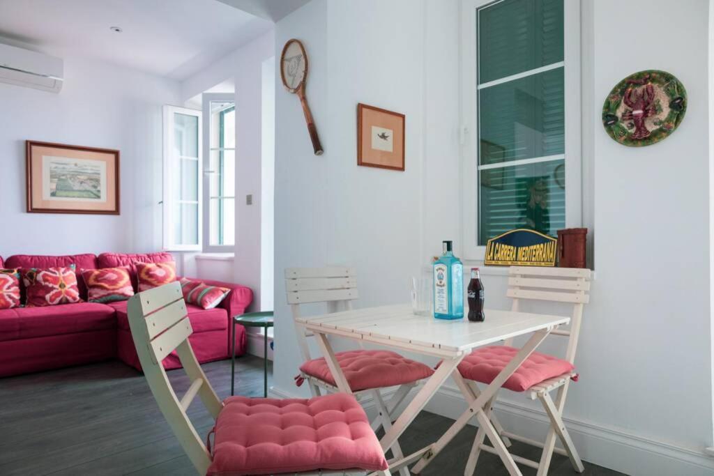 Charming Colonial Flat In Historic Building Lägenhet Gibraltar Exteriör bild